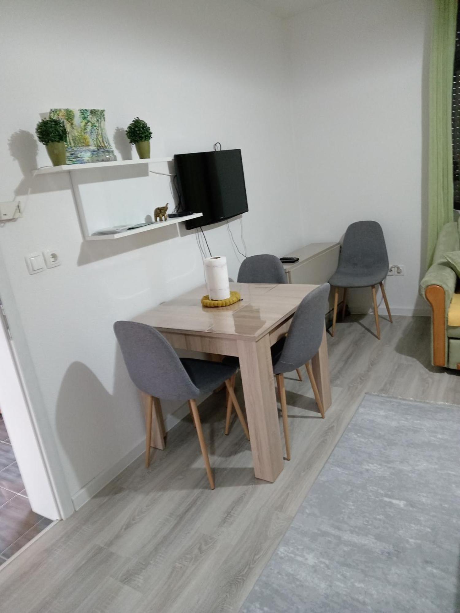 Appartamento Apartman Mira&Ahmet Stolac Esterno foto